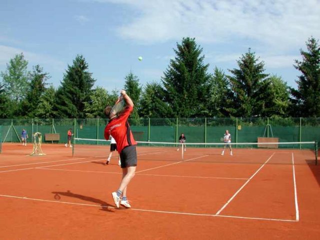 01_tennis.jpg