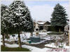 Wintereinbruch, der erste Schnee im Garten...