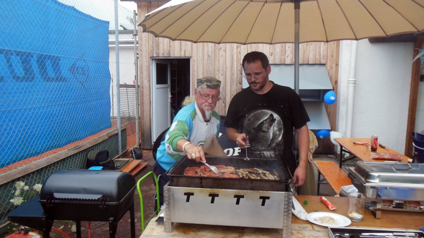 Fr das leibliche Wohl sorgte wie immer unser Grillmeister "Caddy"